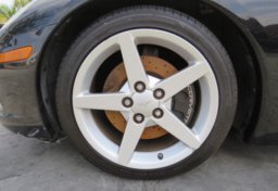 2005 Chevrolet Corvette - Image 16