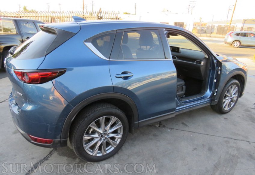 2021 Mazda CX-5 - Image 7