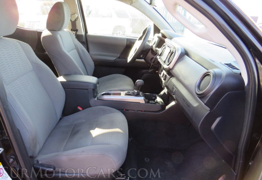 2019 Toyota Tacoma - Image 24