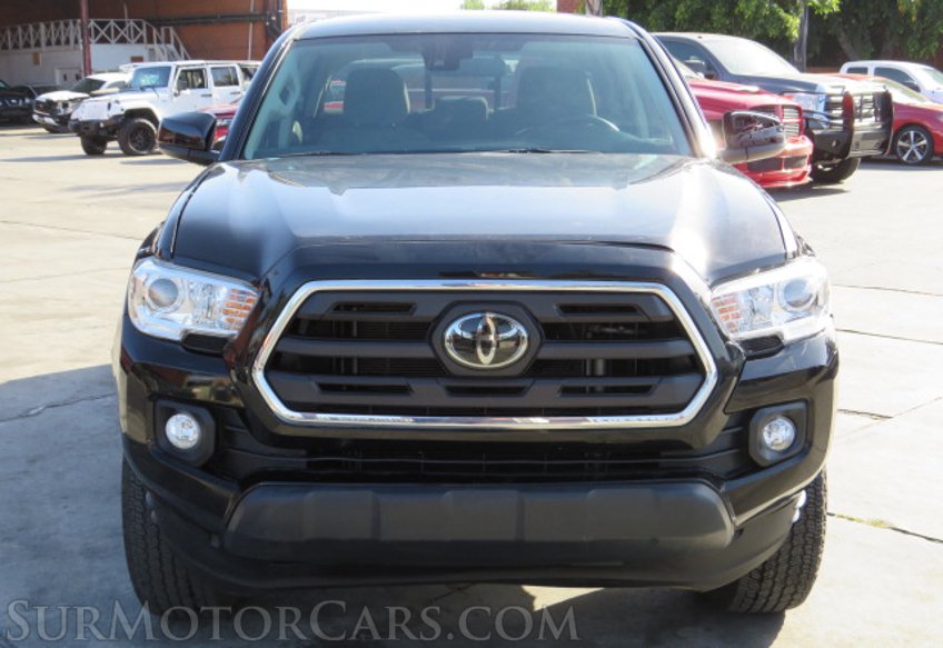 2019 Toyota Tacoma - Image 11