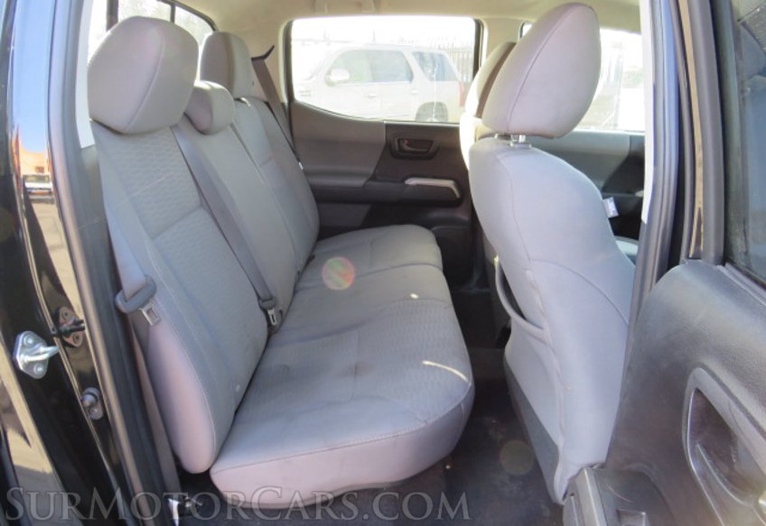2019 Toyota Tacoma - Image 30