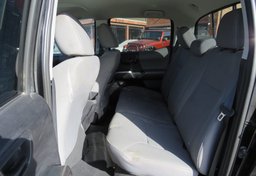 2019 Toyota Tacoma - Image 28