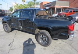 2019 Toyota Tacoma - Image 9