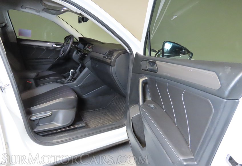 2023 Volkswagen Tiguan - Image 20