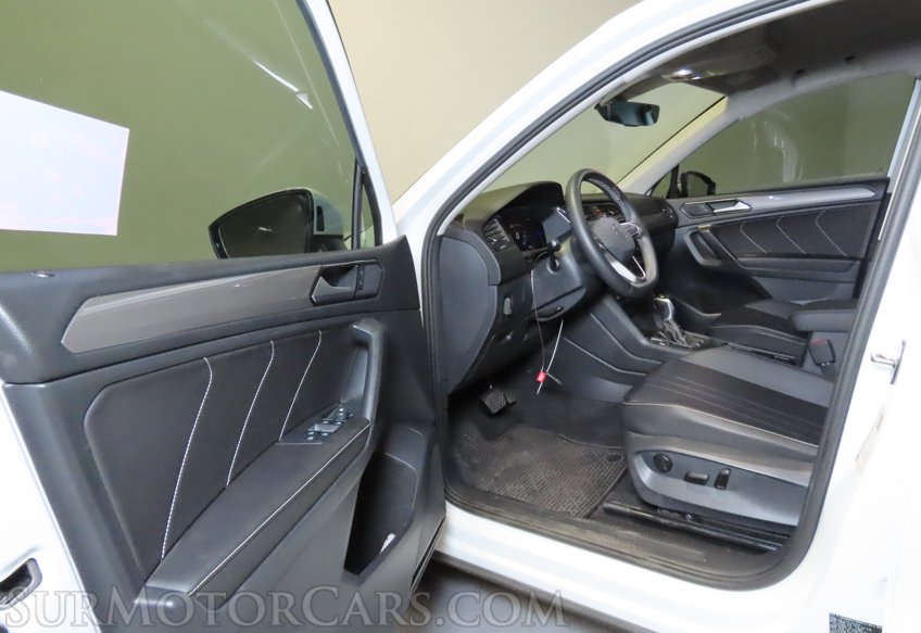 2023 Volkswagen Tiguan - Image 25
