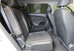 2023 Volkswagen Tiguan - Image 31