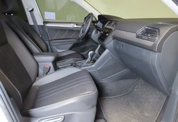 2023 Volkswagen Tiguan - Image 21