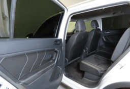 2023 Volkswagen Tiguan - Image 32