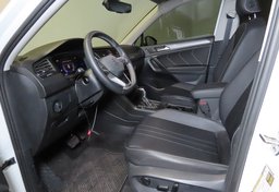 2023 Volkswagen Tiguan - Image 24