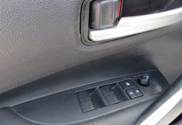 2020 Toyota Corolla - Image 38