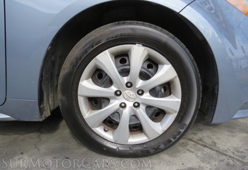 2020 Toyota Corolla - Image 18