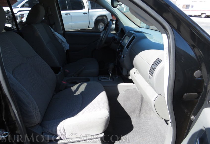 2020 Nissan Frontier - Image 25