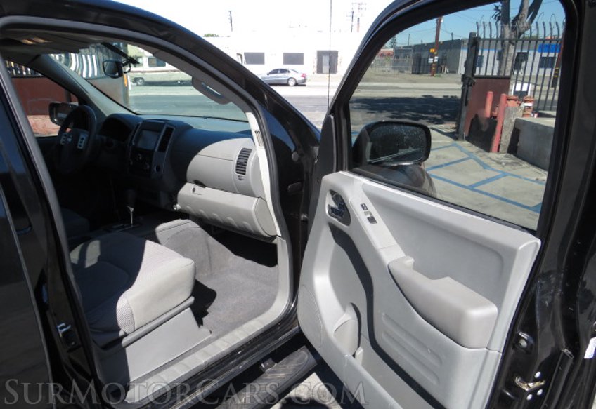 2020 Nissan Frontier - Image 21