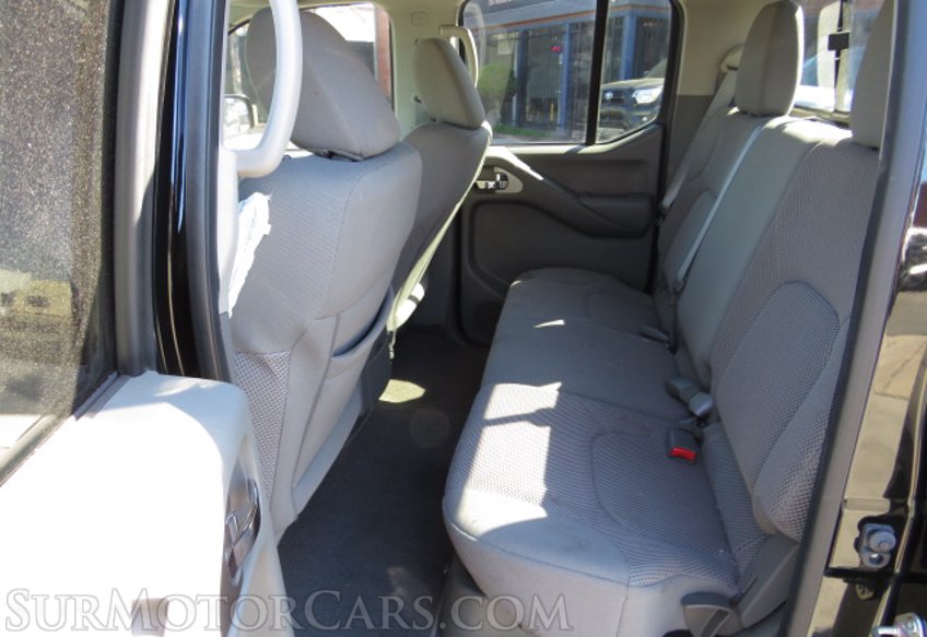 2020 Nissan Frontier - Image 30