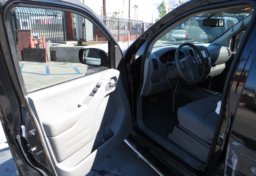 2020 Nissan Frontier - Image 20