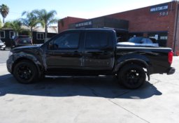 2020 Nissan Frontier - Image 12