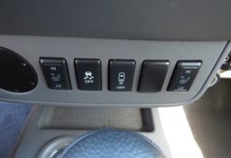 2020 Nissan Frontier - Image 40