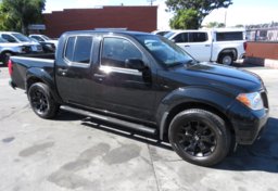 2020 Nissan Frontier - Image 1