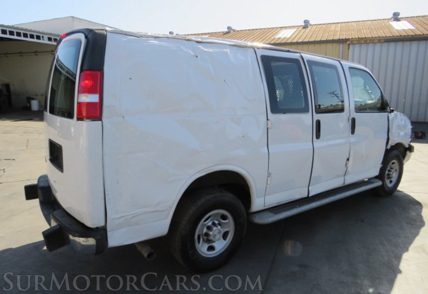 2019 Chevrolet Express Cargo Van - Image 9