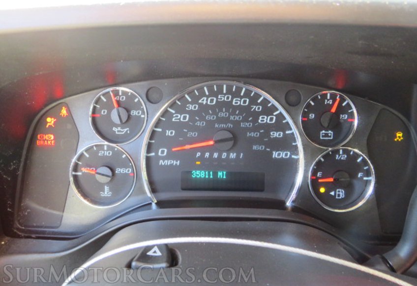 2019 Chevrolet Express Cargo Van - Image 31