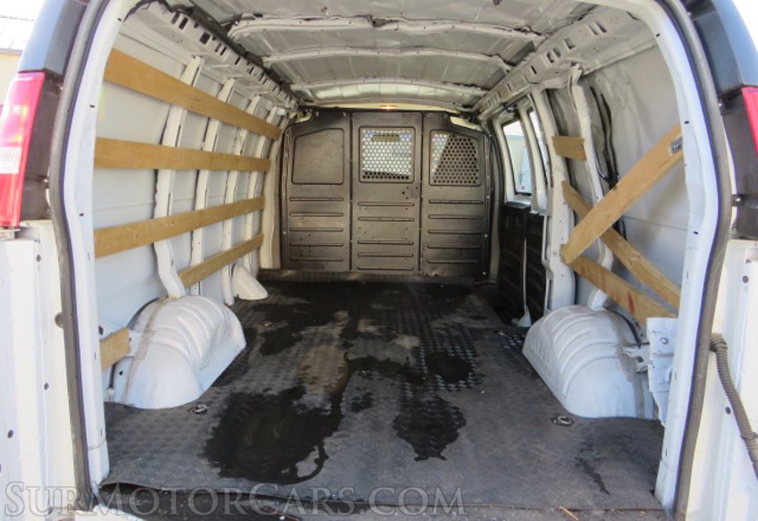 2019 Chevrolet Express Cargo Van - Image 29