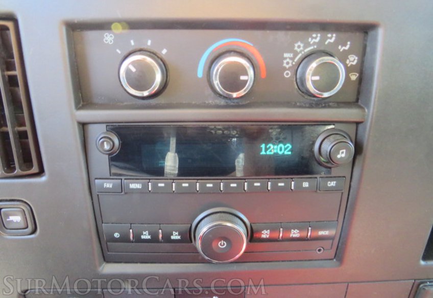 2019 Chevrolet Express Cargo Van - Image 32