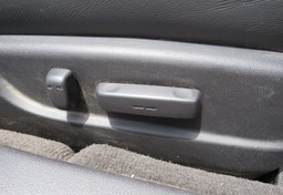 2017 Acura TLX - Image 38