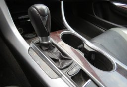 2017 Acura TLX - Image 45