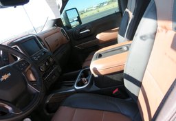 2020 Chevrolet Silverado 3500HD - Image 40