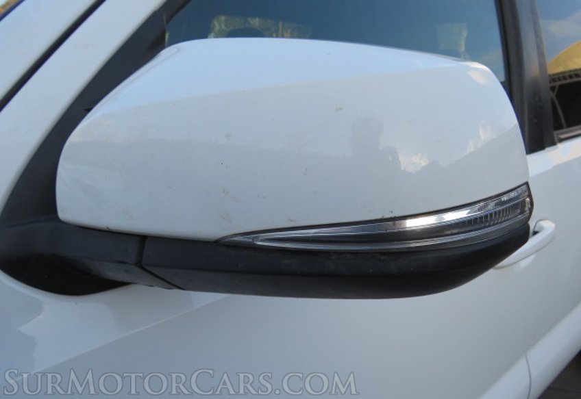 2020 Toyota Tacoma 4WD - Image 16