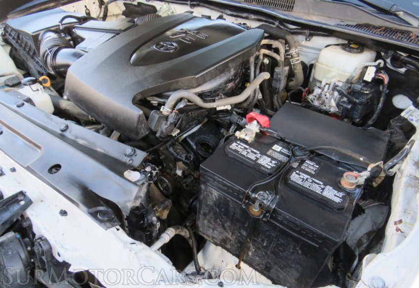 2020 Toyota Tacoma 4WD - Image 47