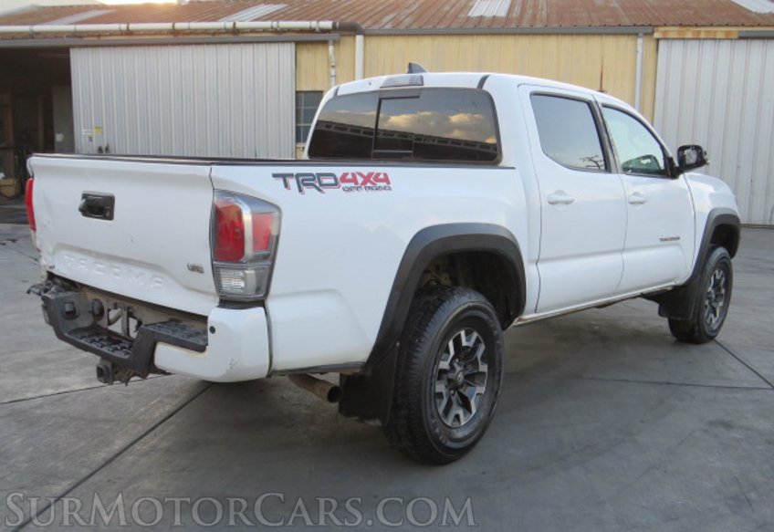 2020 Toyota Tacoma 4WD - Image 9