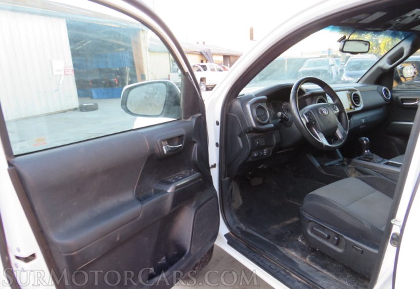 2020 Toyota Tacoma 4WD - Image 20