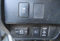 2020 Toyota Tacoma 4WD - Image 43