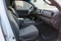 2020 Toyota Tacoma 4WD - Image 25