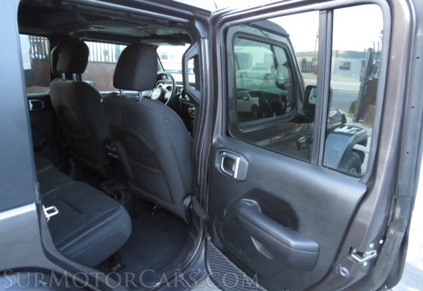 2021 Jeep Wrangler - Image 24