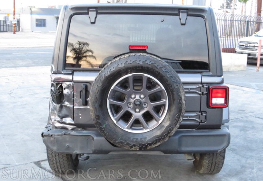 2021 Jeep Wrangler - Image 12