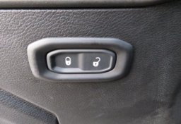 2021 Jeep Wrangler - Image 41