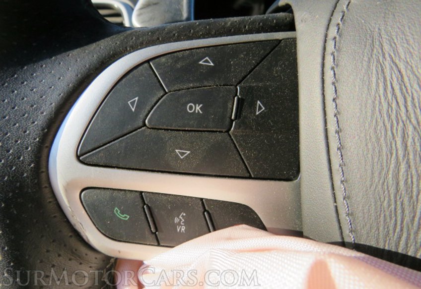 2020 Jeep Grand Cherokee - Image 39