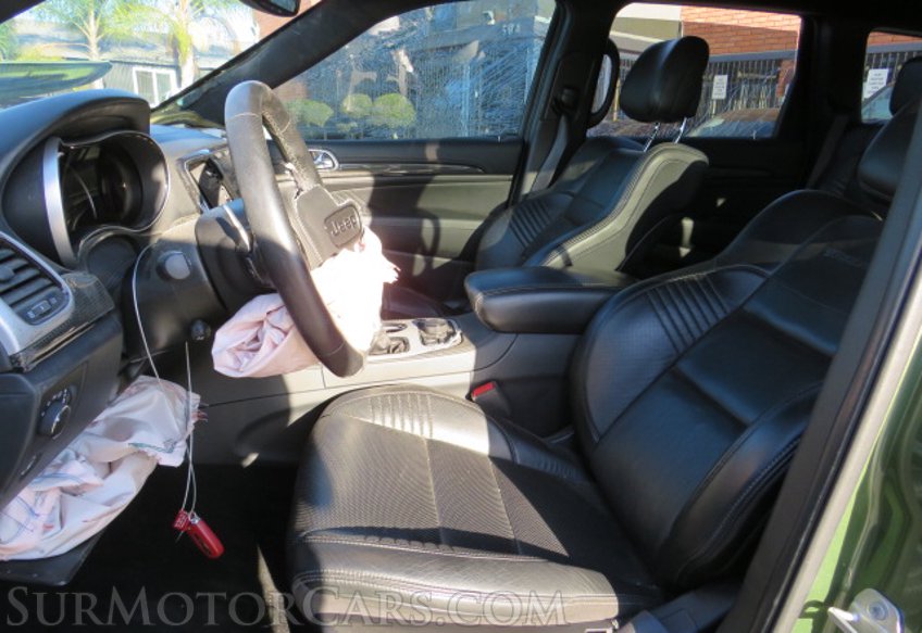 2020 Jeep Grand Cherokee - Image 23