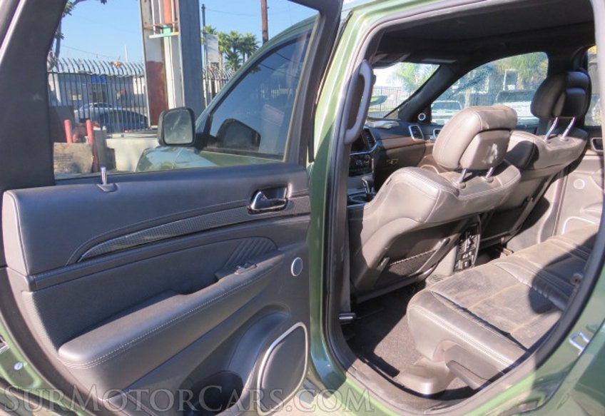 2020 Jeep Grand Cherokee - Image 21