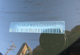 2020 Jeep Grand Cherokee - Image 50