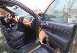 2020 Jeep Grand Cherokee - Image 20