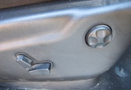 2020 Jeep Grand Cherokee - Image 45