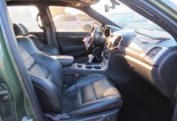 2020 Jeep Grand Cherokee - Image 24