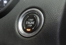 2019 Cadillac XT4 Premium Luxury - Image 38