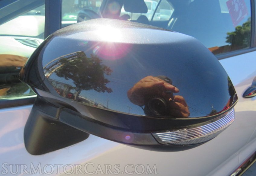 2022 Toyota Corolla - Image 16