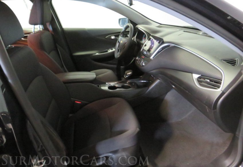 2023 Chevrolet Malibu - Image 32