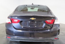 2023 Chevrolet Malibu - Image 13