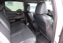 2021 Toyota Tacoma 4WD - Image 22